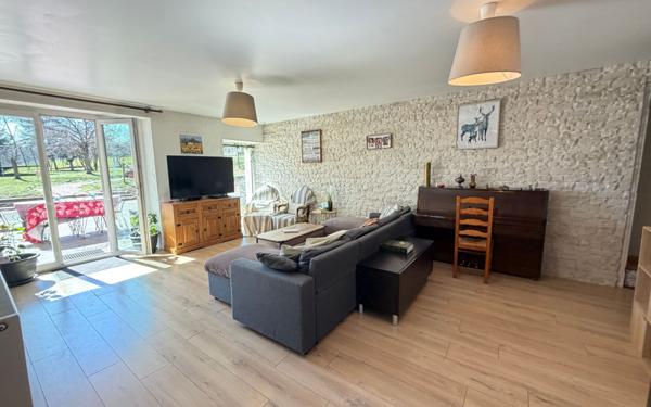 Maison à vendre    6 pièces • 153 m2 Neffes