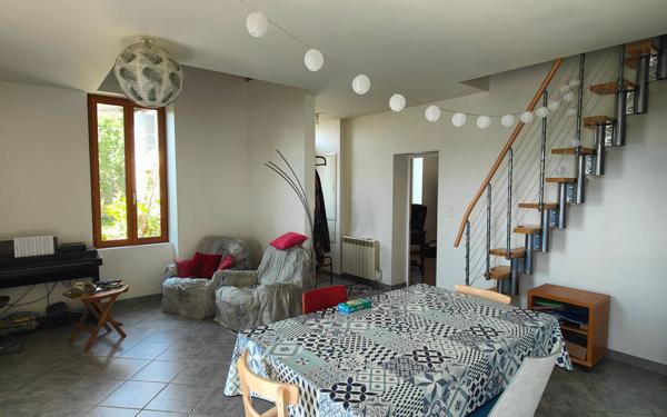 Maison à vendre    5 pièces •  Noé