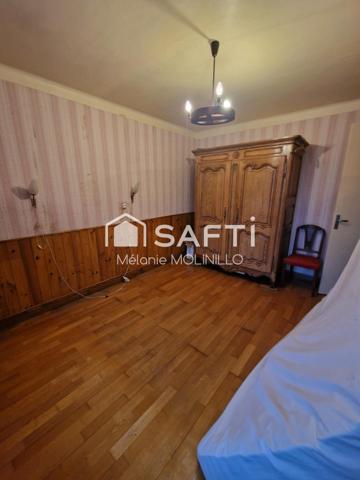 Pavillon de plain-pied sur sous-sol de 70 m² édifiée sur un terrain de 3387 m²