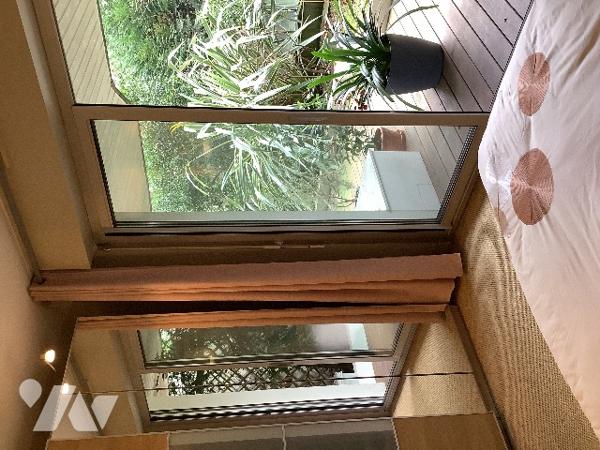 rue Bertrand Robidou. Exceptionnel Appartement avec Terrasse et Jardin.