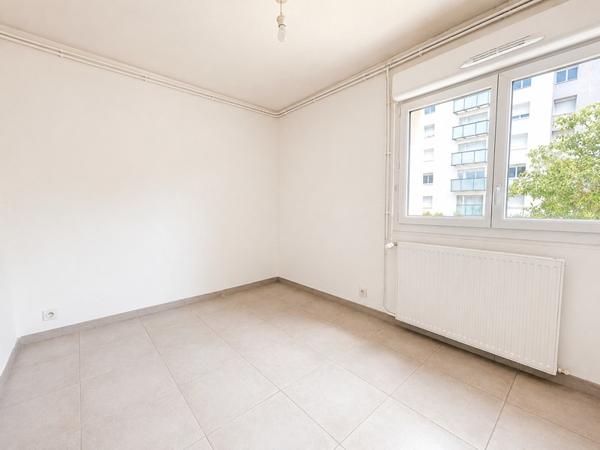 Appartement à vendre 89 000 € Saint-Martin-d'Hères 3 p 45 m² DPE C