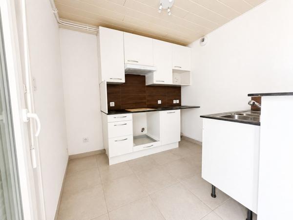 Appartement à vendre 89 000 € Saint-Martin-d'Hères 3 p 45 m² DPE C