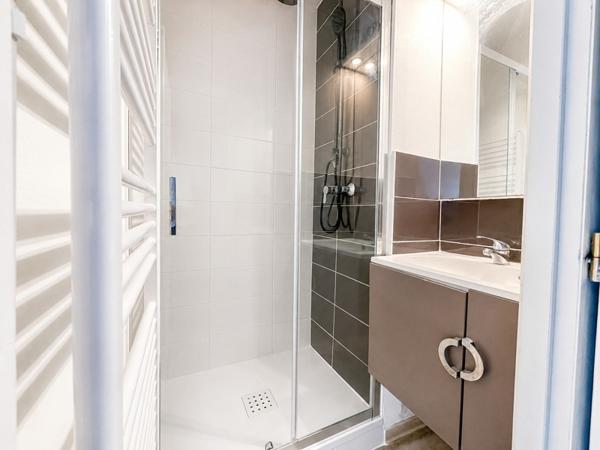 Appartement à vendre 89 000 € Saint-Martin-d'Hères 3 p 45 m² DPE C