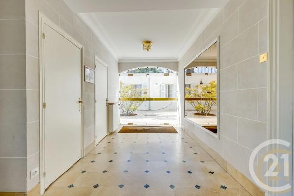 Appartement Studio à vendre  1 pièce - 39,62 m 2   PARIS  - 75018