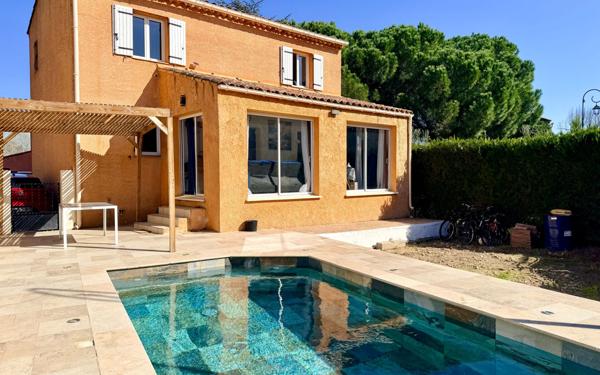 Maison à vendre    5 pièces •  Remoulins