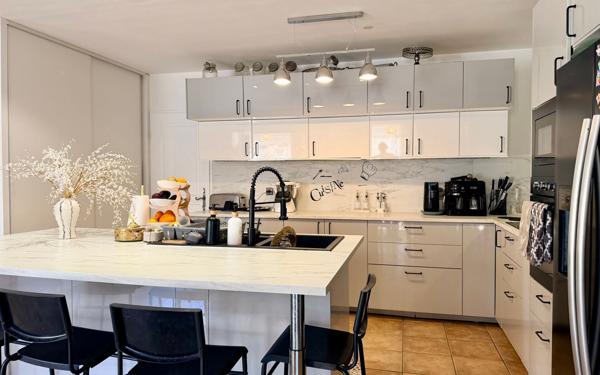 Maison à vendre    5 pièces •  Remoulins