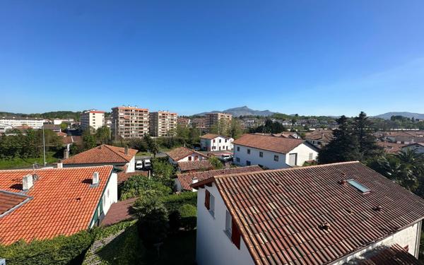 Appartement à vendre    4 pièces • 78 m2 Ciboure