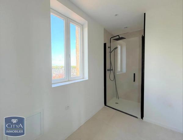 Appartement à louer 2 pièces 39.06m² Coutras (33230)