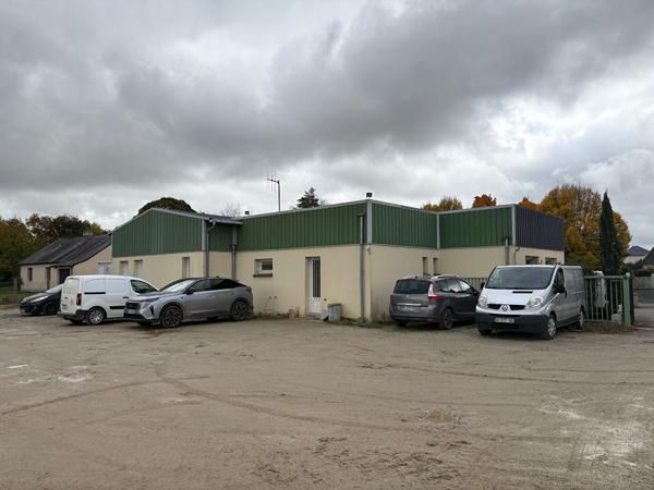 Local d'activité 930 m2 Arquenay , Arquenay Local d'activité 930 m2 Arquenay , Arquenay