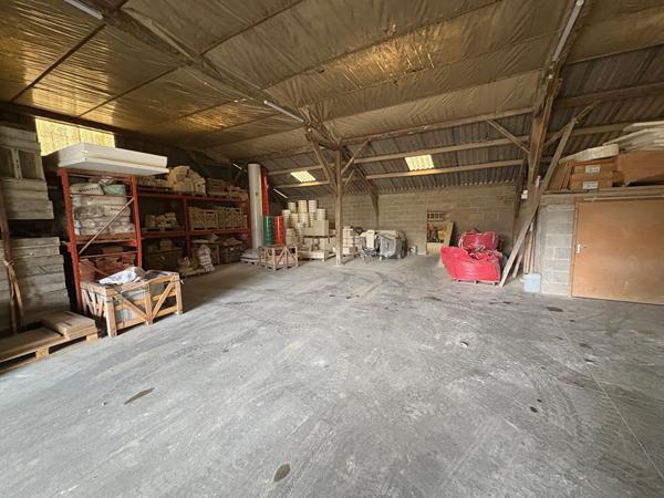 Local d'activité 930 m2 Arquenay , Arquenay Local d'activité 930 m2 Arquenay , Arquenay