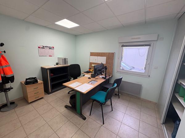 Local d'activité 930 m2 Arquenay , Arquenay Local d'activité 930 m2 Arquenay , Arquenay
