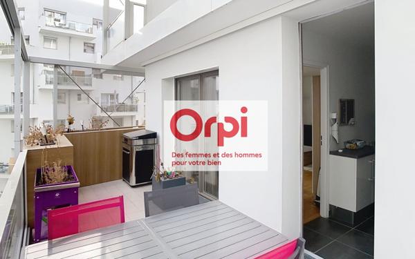 Appartement à vendre    3 pièces • 64 m2 Issy-les-Moulineaux