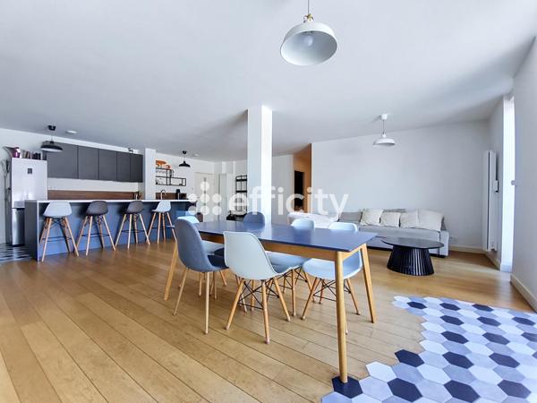 Appartement
         4 pièces
        - 113 m² 445 036 € *