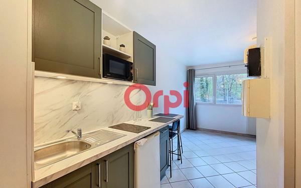 Appartement à louer    1 pièce • 20,50 m2 Saint-Julien-en-Genevois