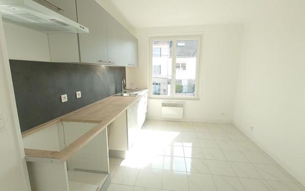 Maison à louer    4 pièces •  Noisy-le-Grand