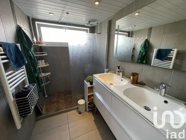 Maison de ville 8 pièces de 174 m² à Saint-Héand (42570)