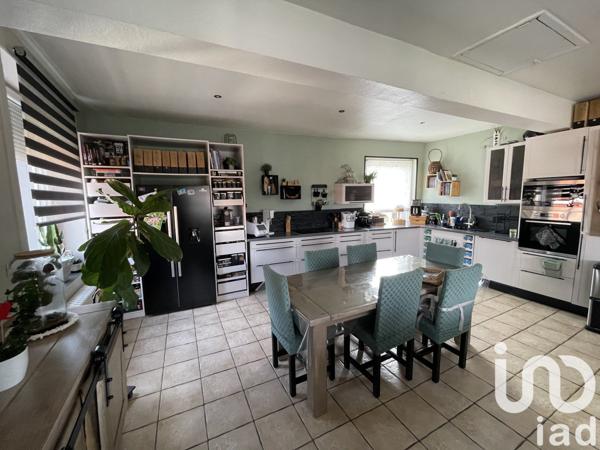 Maison de ville 8 pièces de 174 m² à Saint-Héand (42570)