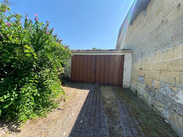 Maison à vendre à Lussac en Gironde (33570), ref : 11633/407