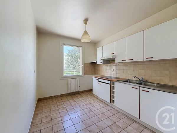 Appartement F4 à vendre  4 pièces - 83,30 m 2   CHARTRES  - 28