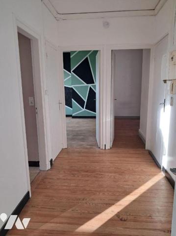 BOULOGNE SUR MER A VENDRE IMMEUBLE SEMI-INDEPENDANT AVEC GARAGE