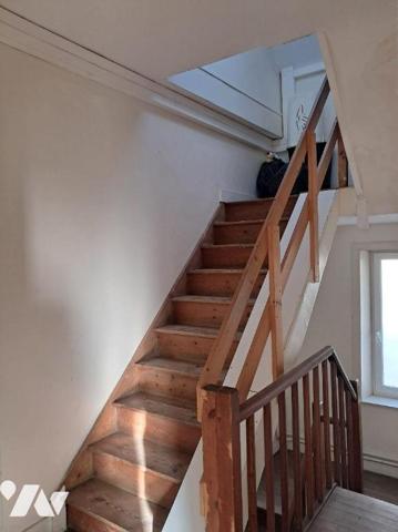 BOULOGNE SUR MER A VENDRE IMMEUBLE SEMI-INDEPENDANT AVEC GARAGE