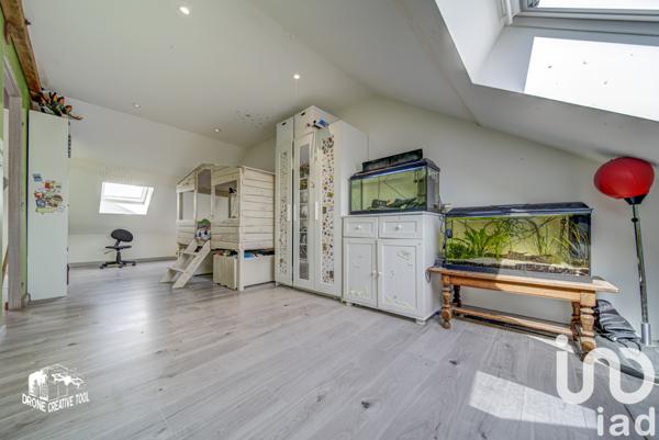 House for sale 4 rooms 140 m² Marly