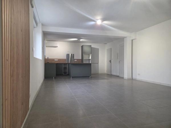 Location Appartement 3 pièces 81 m2 à Pont-Saint-Esprit