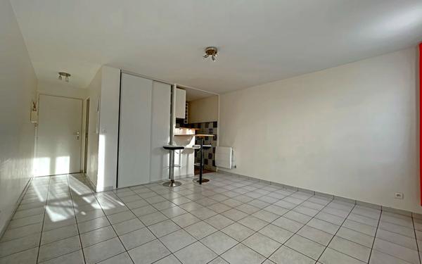 Appartement à vendre    1 pièce • 25 m2 Chevreuse