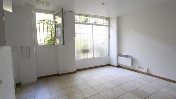 Local/bureau à louer PARIS 10EME ARRONDISSEMENT (75)