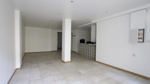 Local/bureau à louer PARIS 10EME ARRONDISSEMENT (75)