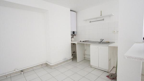 Local/bureau à louer PARIS 10EME ARRONDISSEMENT (75)