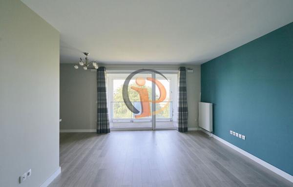 Appartement 2 chambres,  salon séjour,  balcon et garage