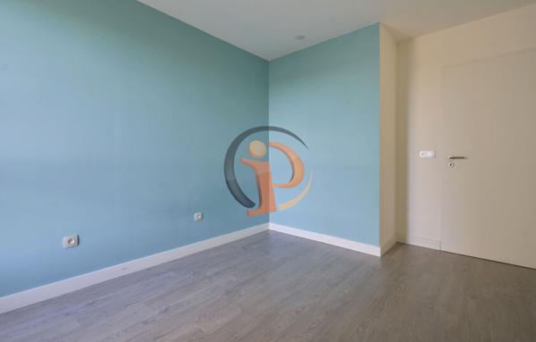 Appartement 2 chambres,  salon séjour,  balcon et garage