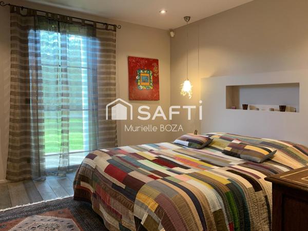 Maison d'architecte à proximité du centre-ville, des écoles et des commerces