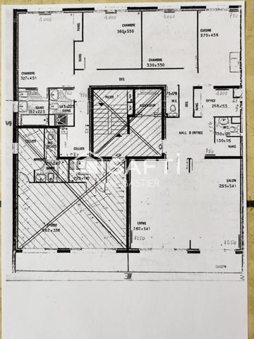 Bordeaux Caudéran - Grand appartement de 122m2 avec 3 chambres, double salon, loggia, garage