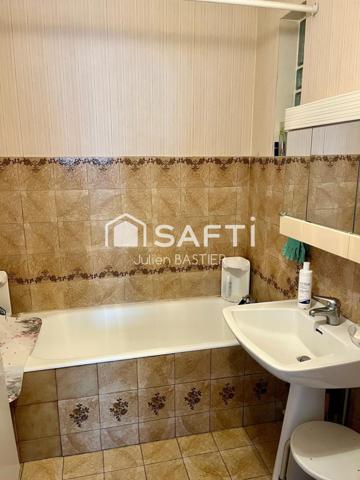 Bordeaux Caudéran - Grand appartement de 122m2 avec 3 chambres, double salon, loggia, garage