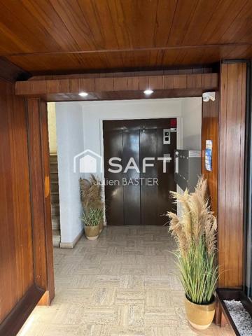 Bordeaux Caudéran - Grand appartement de 122m2 avec 3 chambres, double salon, loggia, garage