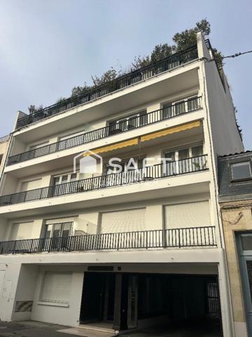 Bordeaux Caudéran - Grand appartement de 122m2 avec 3 chambres, double salon, loggia, garage