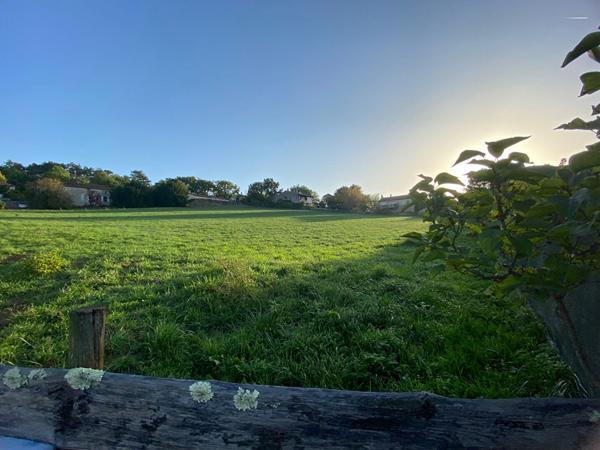 Terrain sur Puy L Eveque