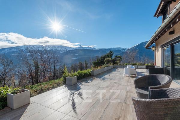 MARIGNIER - Propriété Vue Panoramique Vallée de l'Arve avec Piscine