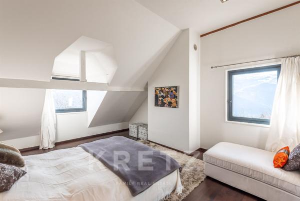 MARIGNIER - Propriété Vue Panoramique Vallée de l'Arve avec Piscine