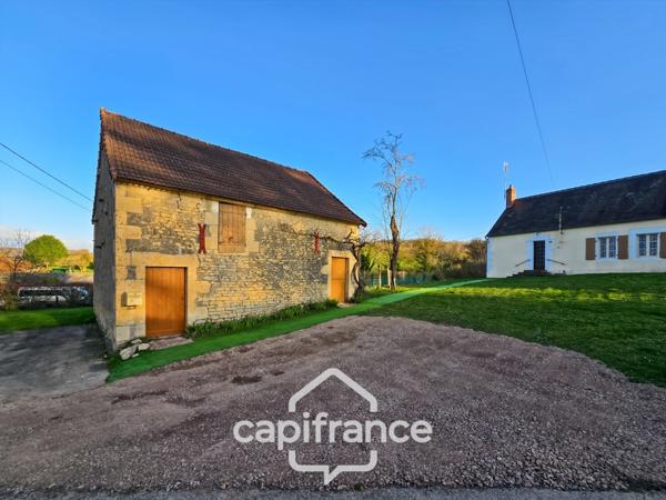 Maison de campagne à Nolay (58) avec dépendance en pierre et 7 397 m² de terrain
