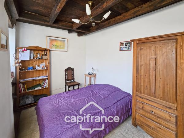 Maison de campagne à Nolay (58) avec dépendance en pierre et 7 397 m² de terrain