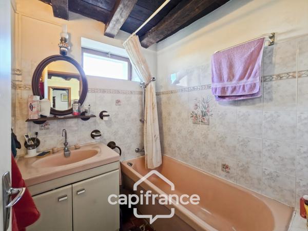 Maison de campagne à Nolay (58) avec dépendance en pierre et 7 397 m² de terrain