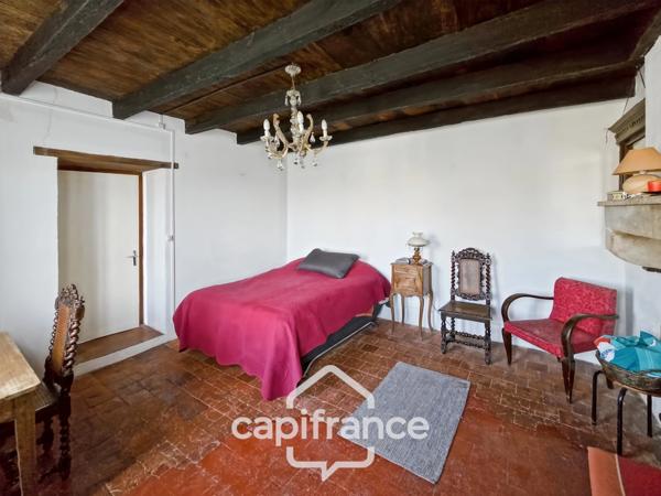 Maison de campagne à Nolay (58) avec dépendance en pierre et 7 397 m² de terrain