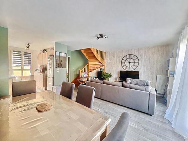 Maison récente 4 pièces à vendre à Asnières-sur-Oise, calme et proche commodités