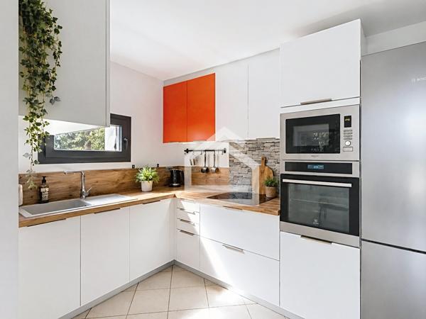 Maison 5 pièce(s) 4 chambre(s) 145 m²