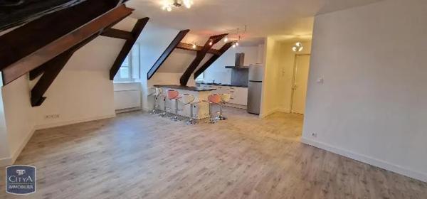 Appartement à louer 2 pièces 63.24m² Brive-la-Gaillarde (19100)