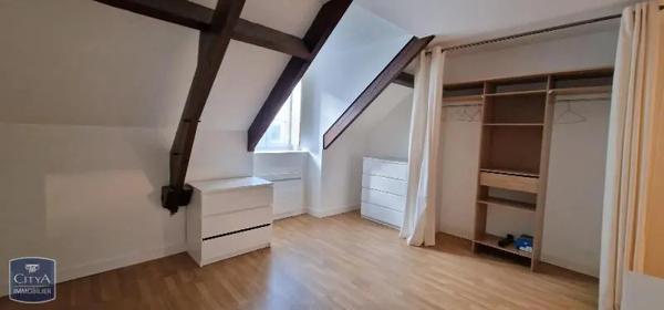 Appartement à louer 2 pièces 63.24m² Brive-la-Gaillarde (19100)