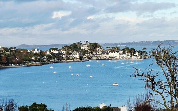 Maison à vendre    5 pièces • 175 m2 Locquirec